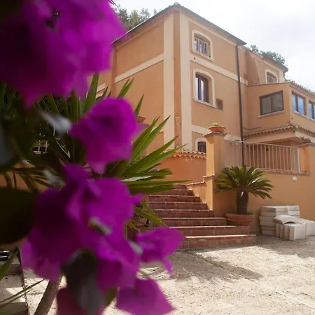 Capovillas - Silent * Gasponi