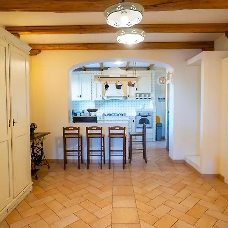 Capovillas - Silent Villa Gasponi